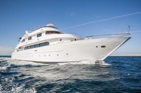 private safari boat/ per person