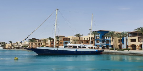 private safari boat3/ per person